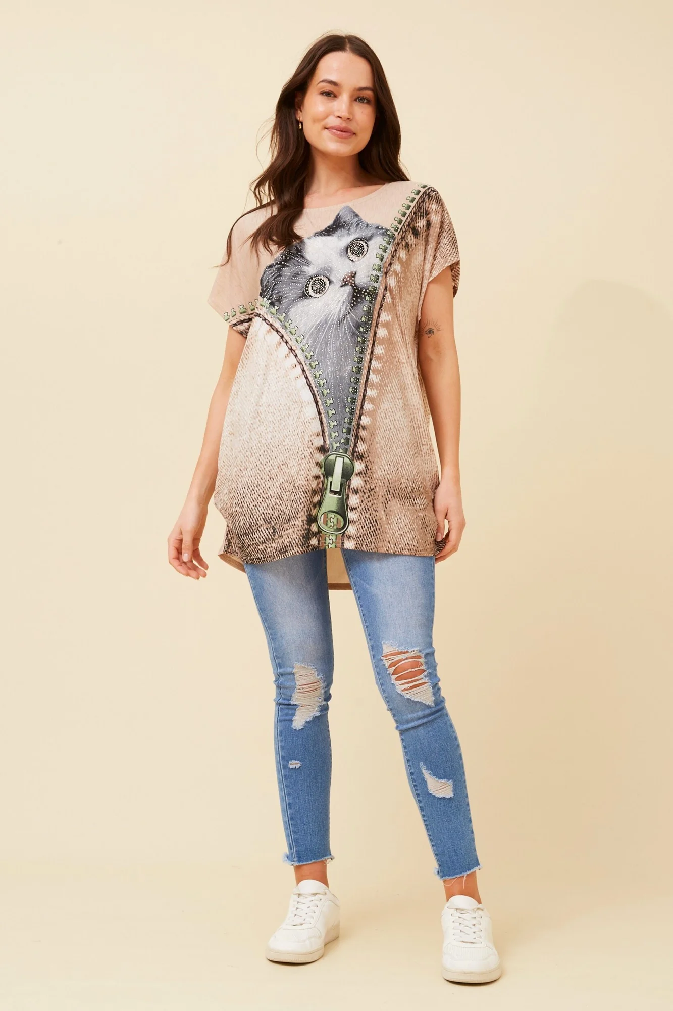 EXCELINA CAT PRINT TOP