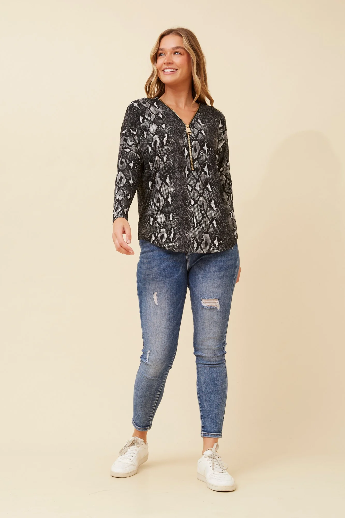 SUVI SNAKE PRINT TOP