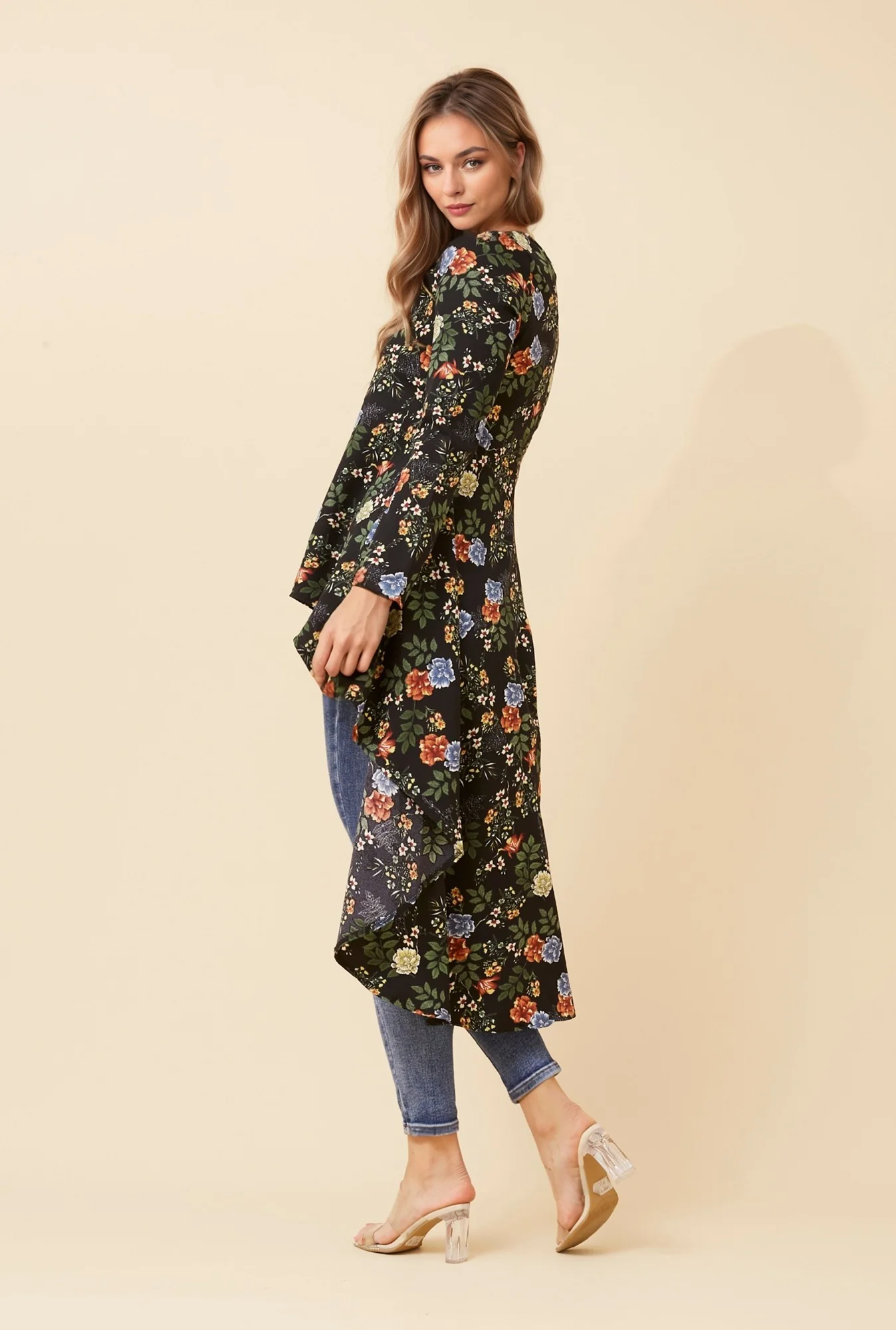 FLORAL HI-LOW HEM TOP