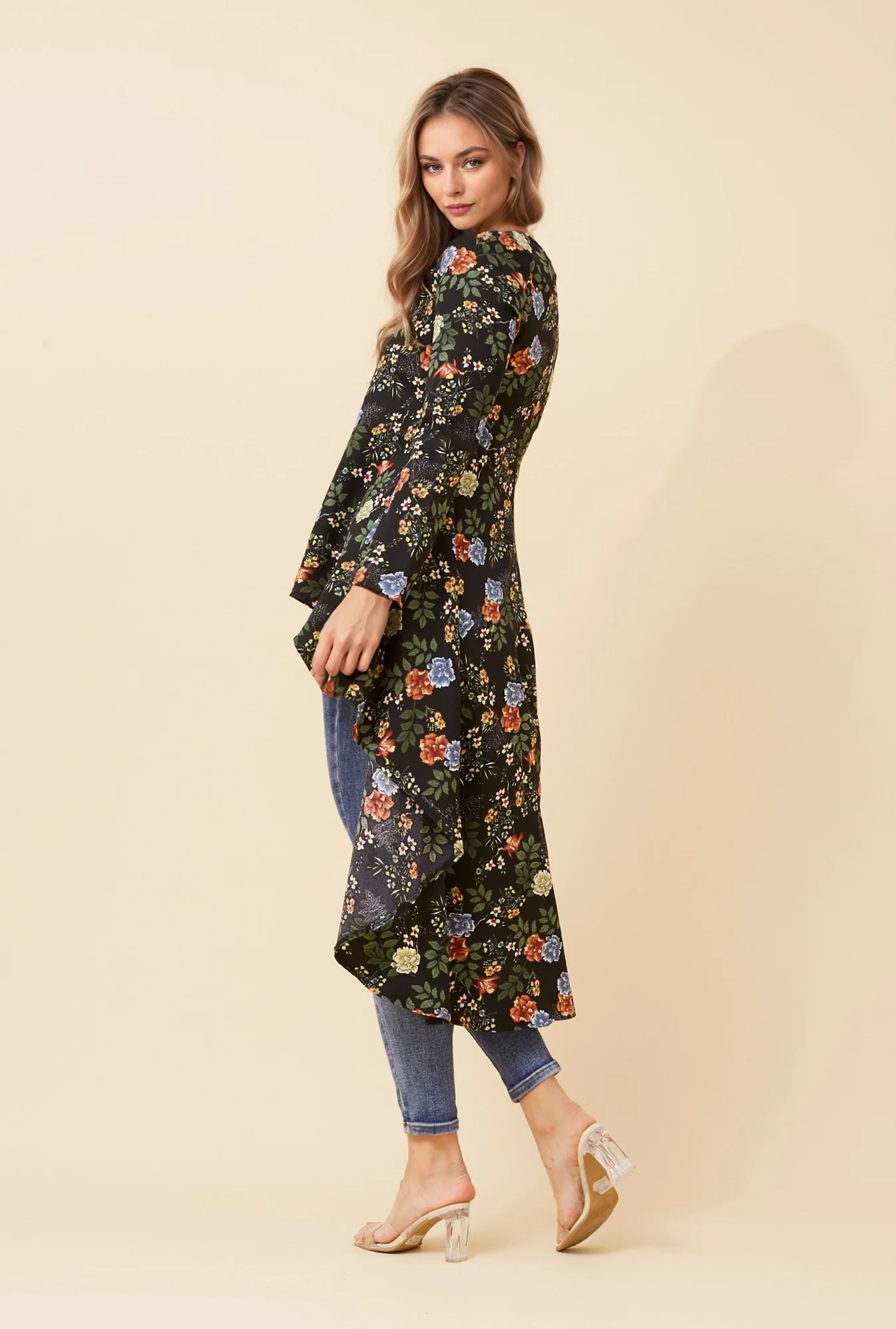 FLORAL HI-LOW HEM TOP