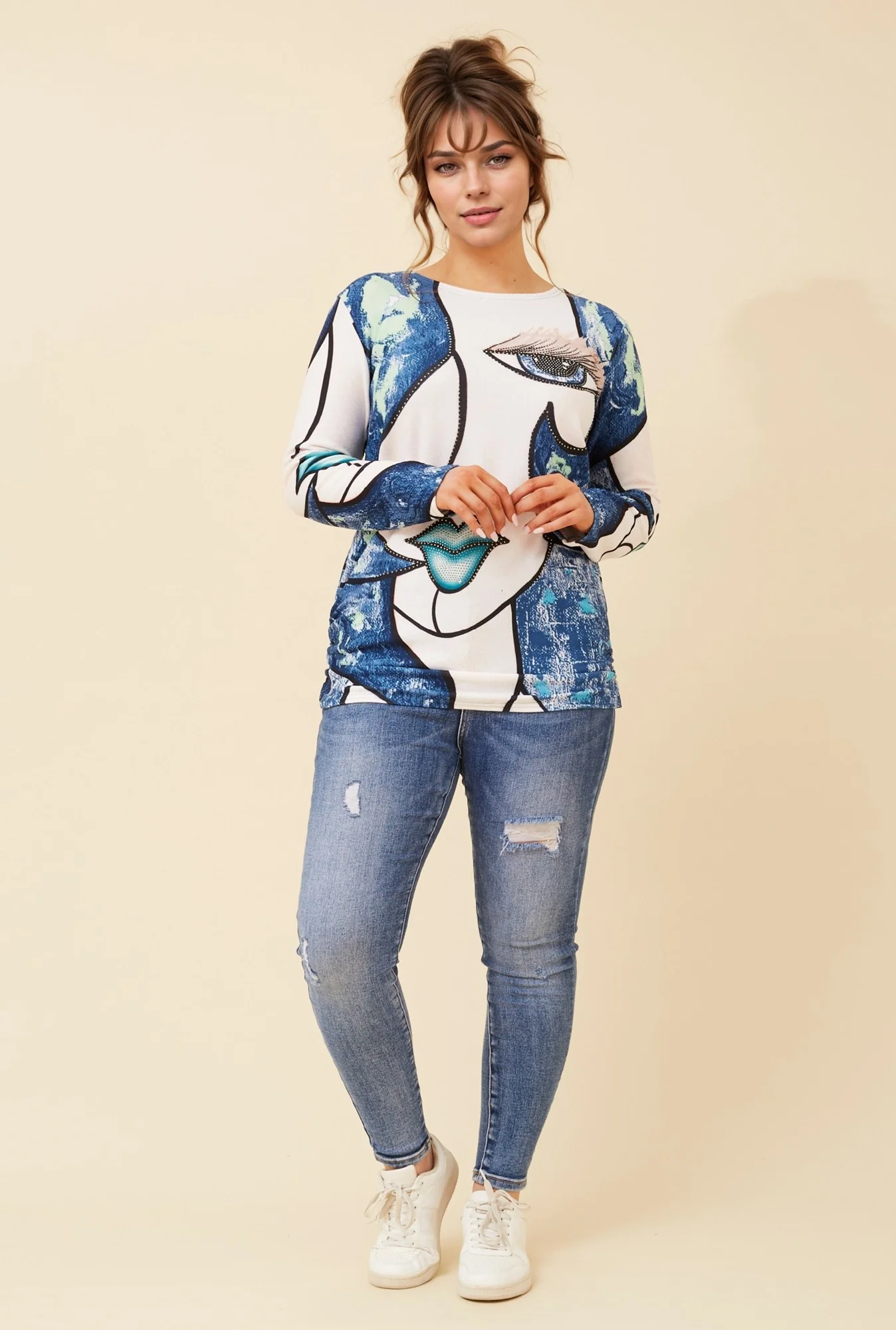 BEAU GRAPHIC PRINT TOP