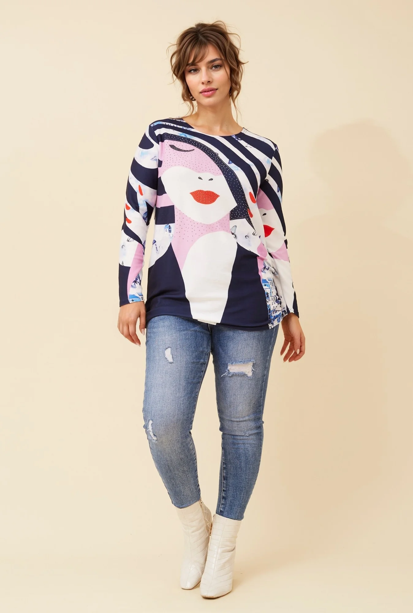 BEAU GRAPHIC PRINT TOP