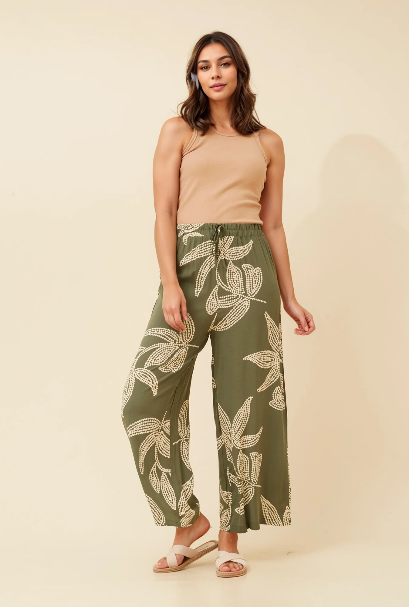 LIV LEAF PRINT WIDE LEG PANTS