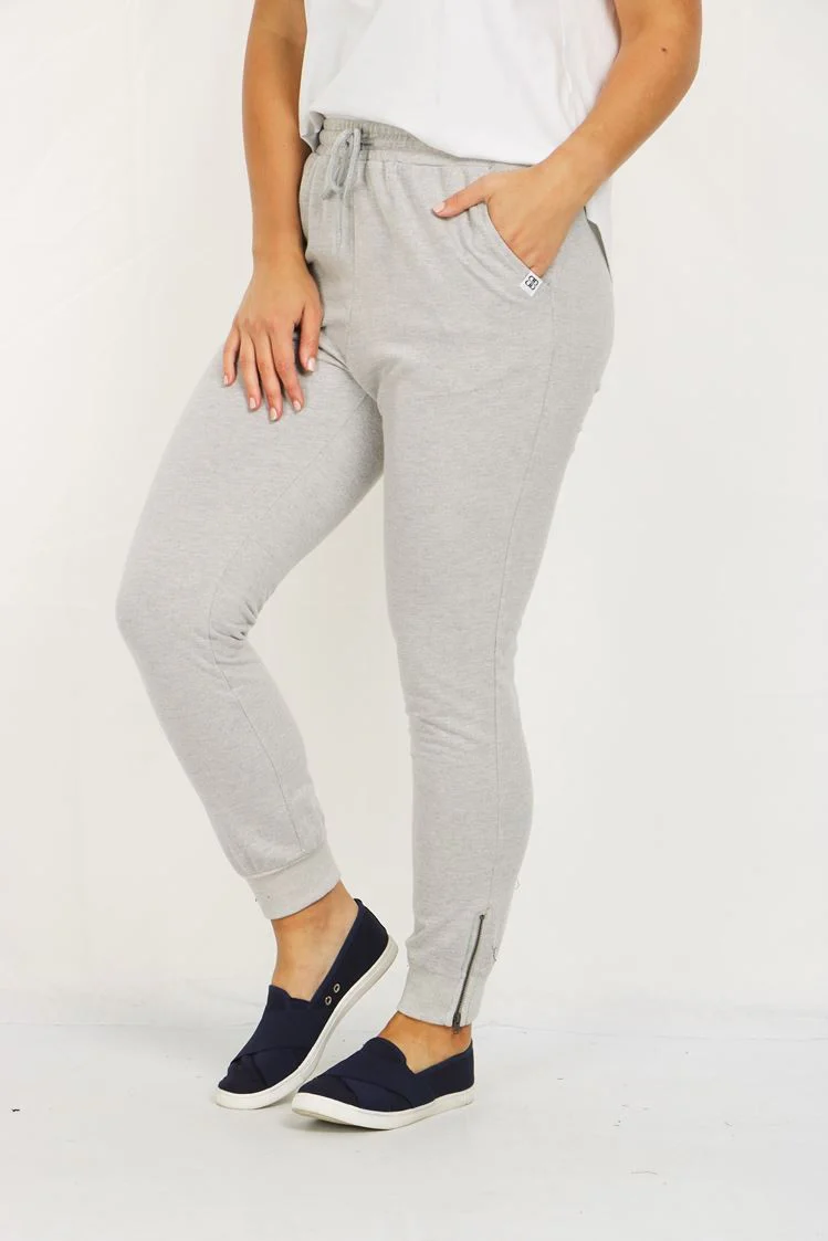 TRACK PANTS