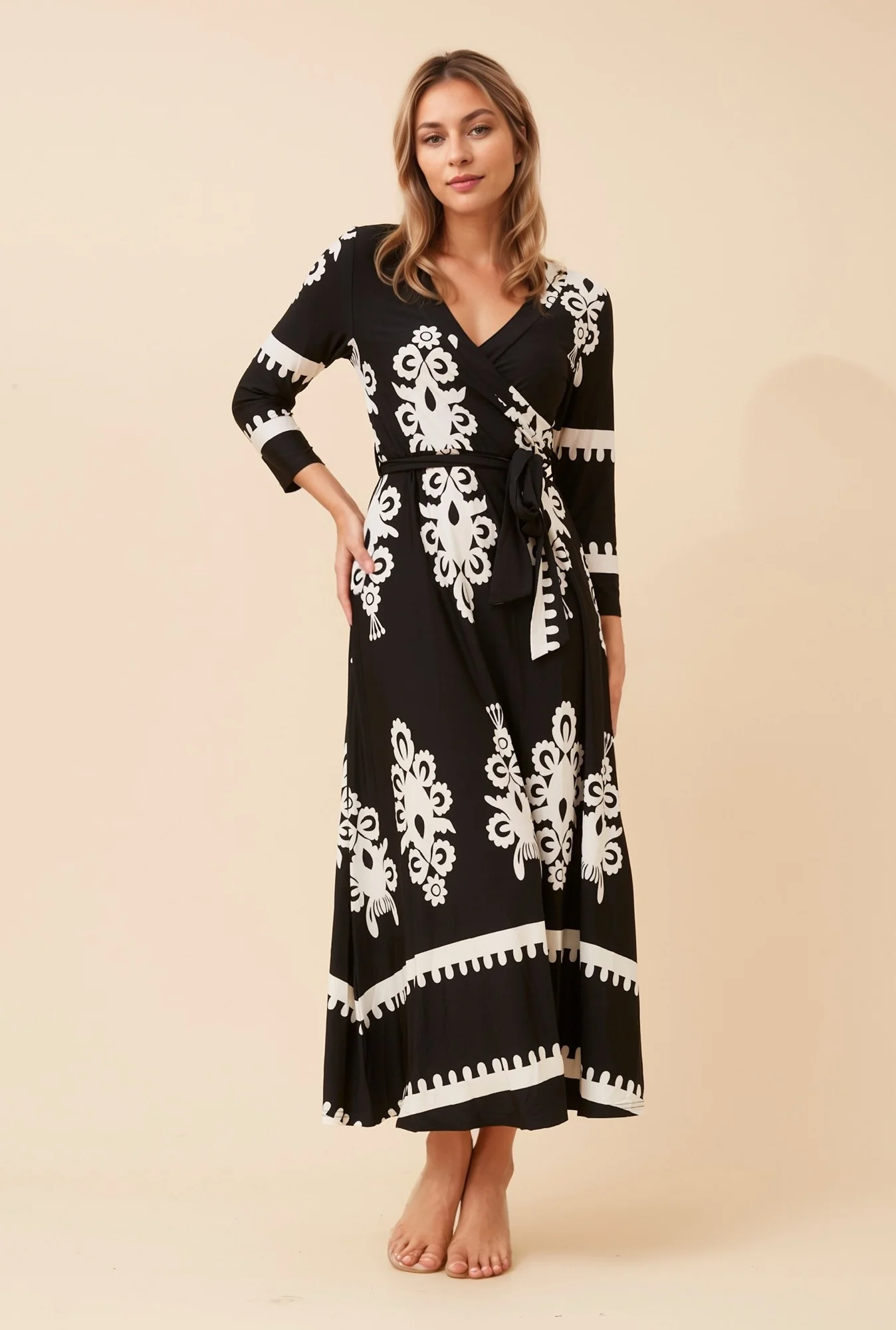 PEARL BORDER PRINT MAXI DRESS